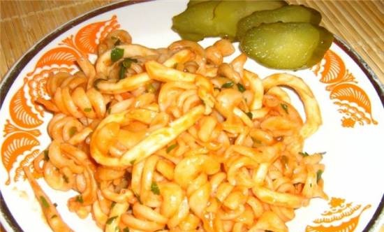 Sotong pedas dengan pasta