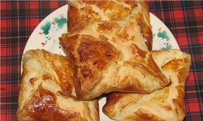 Puff khachapuri