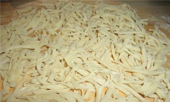 Bột cho manti và bánh ngọt với bột chua