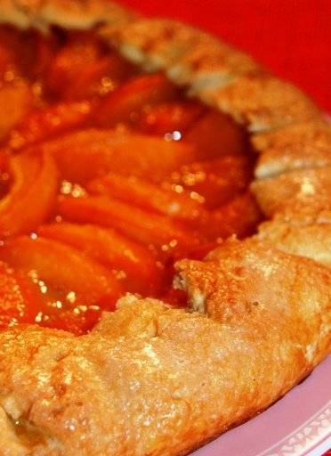 Crostata ar aprikozēm