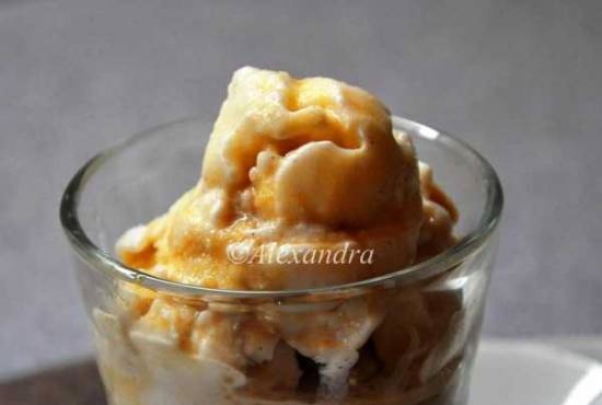 Affogato amb gelat de vainilla i cafè vietnamita amb Cointreau