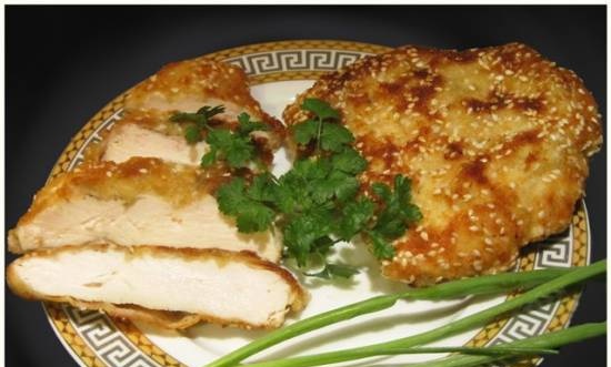 Schnitzel phương Đông tẩm bột với hạt mè