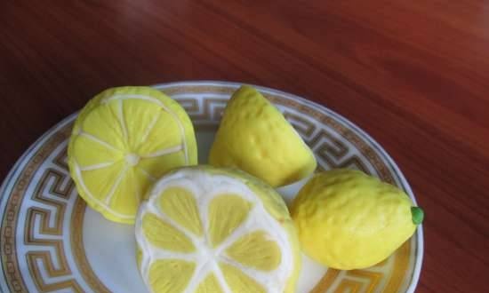 Rượu mùi Limoncello, hoặc mezim Ý