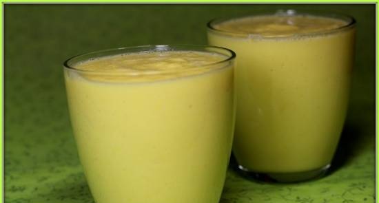 Mango Lassi (Multi-blenderis Profi Cook PC-MSM1024)