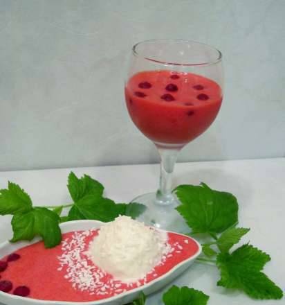 Mousse nho đỏ kem dừa