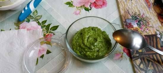 Klasiskā Pesto mērce, kas pielāgota Krievijas produktiem blenderī