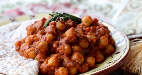 Chana masala (aunazirņu sautējums)