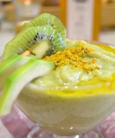 שייק אבוקדו וברוקולי