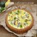 Bánh quiche với lê, pho mát xanh và các loại hạt