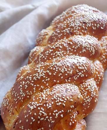 Challah uz dzeltenumiem