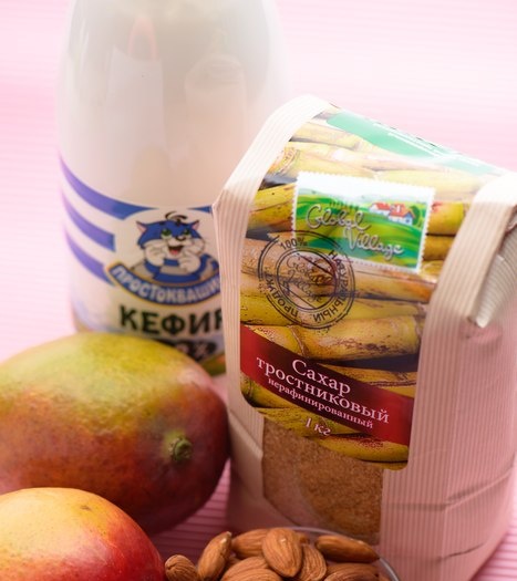 Kem Kefir-xoài với hạnh nhân (Máy làm kem Brand 3812)