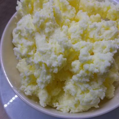 Butter made from fresh cream at home