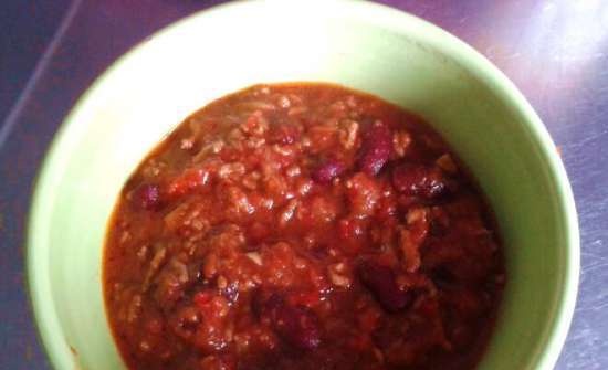 Chili con carne (đầu tiên và thứ hai cùng một lúc)