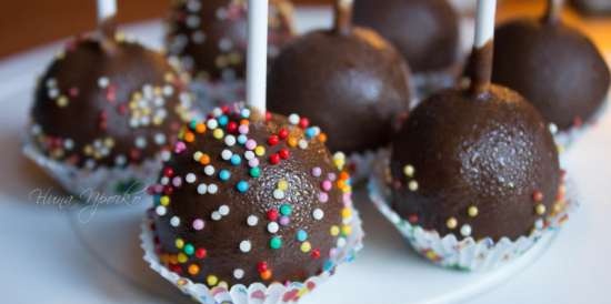 Cake Pops and Cake balls