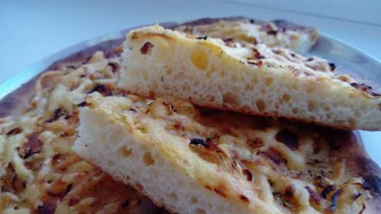 Focaccia potet med løk