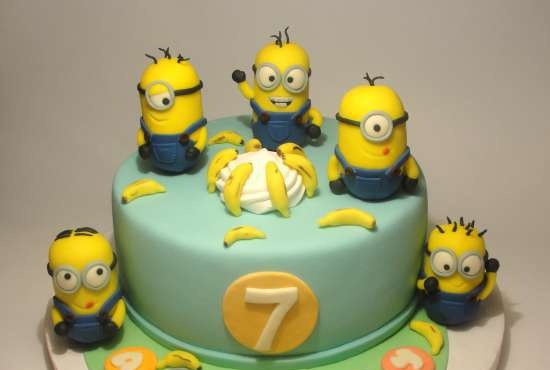 Despicable Me Cakes