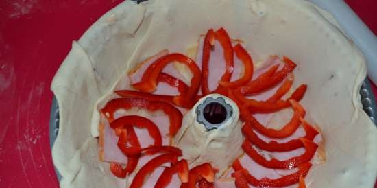 Puff pastry snack cake (shaped like Nordic Ware DeLis)