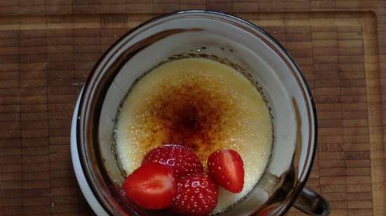 Kremet dessert med karamellskorpe Creme brulee