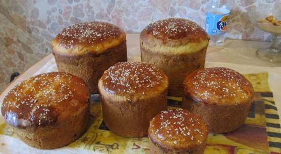 Kulich ar Myasoedovskaya krāsnī (meistarklase)