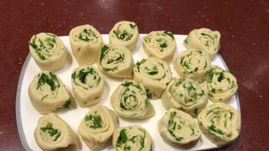 Rauga strūdele ar cūkgaļu un skābētiem kāpostiem Stebā (Strudli aus Hefeteig mit Schweinefleisch und Sauerkraut)