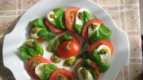 Caprese uzkoda