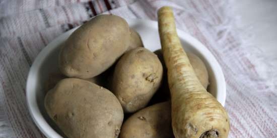 Cepta liellopa gaļa ar kartupeļu un pastinaka rotājumu (Rinderschmorbraten mit Kartoffel-Pastinaken Stampf)