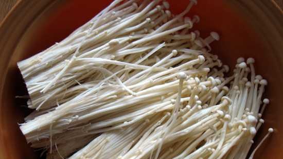 Enoki sautēts multivarkas zīmolā 3502