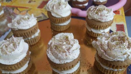 Cupcakes Baltās Rozes (Tiramisu garša)