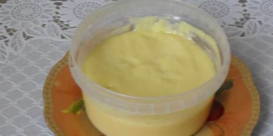 Low-fat melted curd cheese (in the microwave)