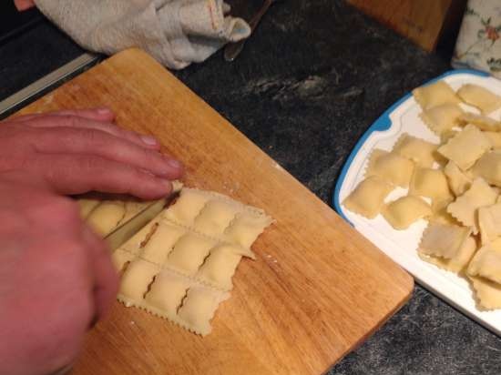 Dough Sheeters-noodle cutters (modellutvalg, funksjoner, anmeldelser)