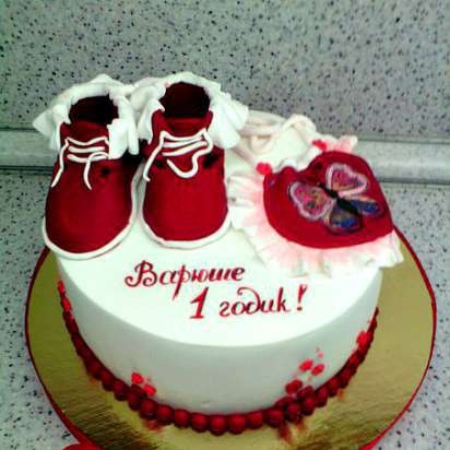 Cakes for birth, baptism, year (not numbers)