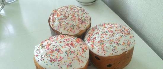 Kulich ar Myasoedovskaya krāsnī (meistarklase)