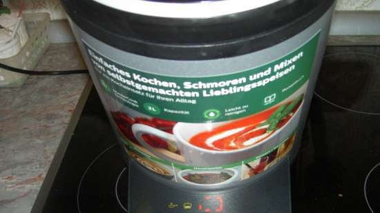 Gresskarpuré suppe i Philips HR2206 / 80 Mix & Cook Multikocher