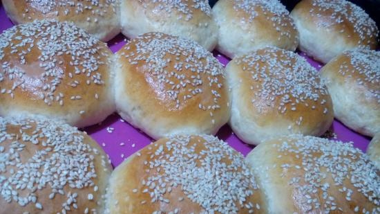 Imperiālās maizītes (Kaiserbrotchen)