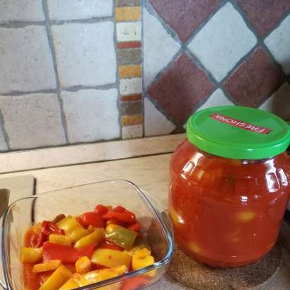 Sweet pepper lecho with tomatoes (Hungarian lecso)