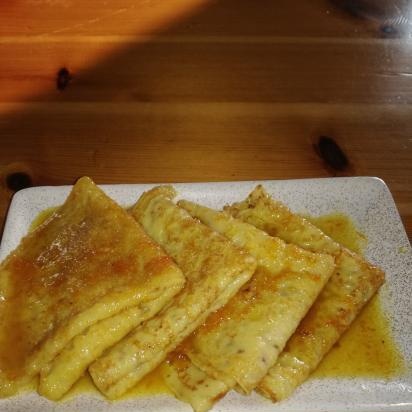 Deserta pankūkas franču Crepe Suzette