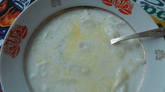 Mogilev-stil melkesuppe (lakshin)