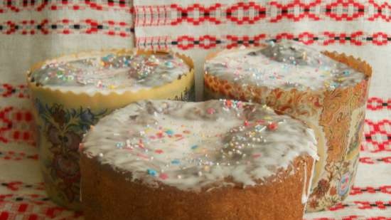 Kulich ar Myasoedovskaya krāsnī (meistarklase)