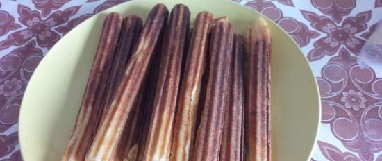 Eclairs Churros med ostemasse (i Churrosmaker Princess 132401)