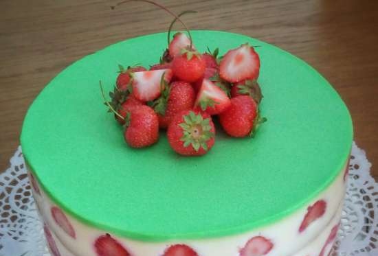 Strawberry Dream Cake