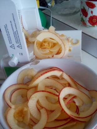 Spiralhakker (skiver, spiralizer) for kutting av grønnsaker og frukt