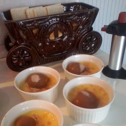 Kremet dessert med karamellskorpe Creme brulee