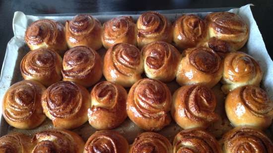 Chelsea buns