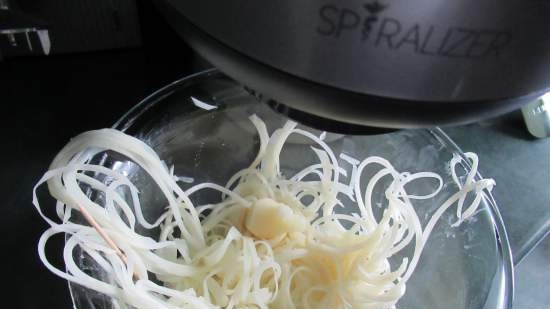 Spiralhakker (skiver, spiralizer) for kutting av grønnsaker og frukt