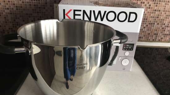 Kenwood virtuves mašīna: darbs ar pielikumiem