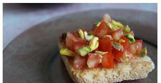 Katalāņu maize (Pan Catalana vai Pan con tomate)