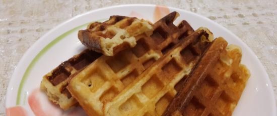 Ostemasse vafler fra I. Lazerson i et vaffeljern Gfgrill GF-020 Waffle Pro