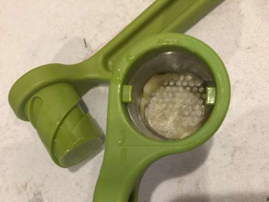 Presses and choppers for garlic, garlic press and garlic cutters