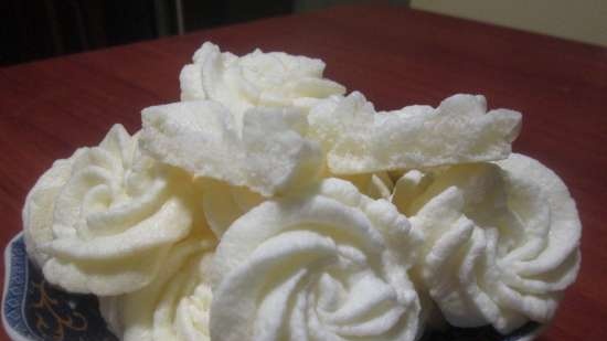 Light meringue inspired by the Crystals of the Wind by Hervé Tisza