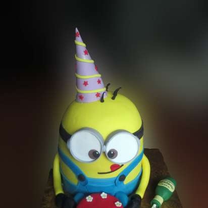 Despicable Me Cakes